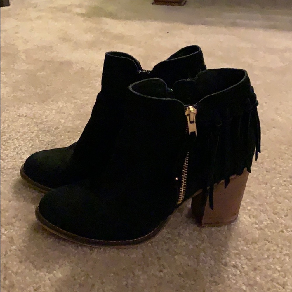 Women’s Aldo fringe leather booties